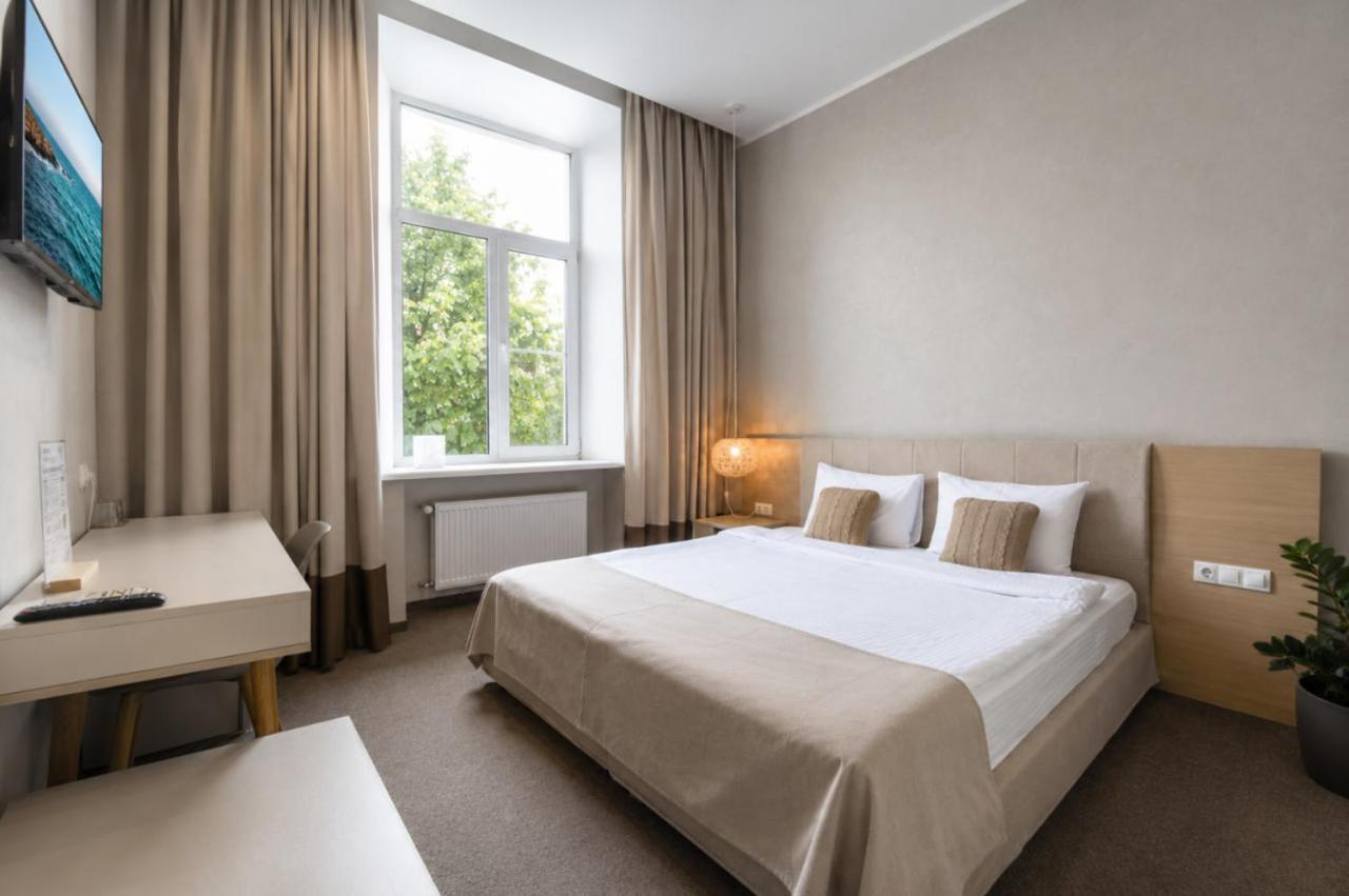 Kleines Doppel-/Zweibettzimmer