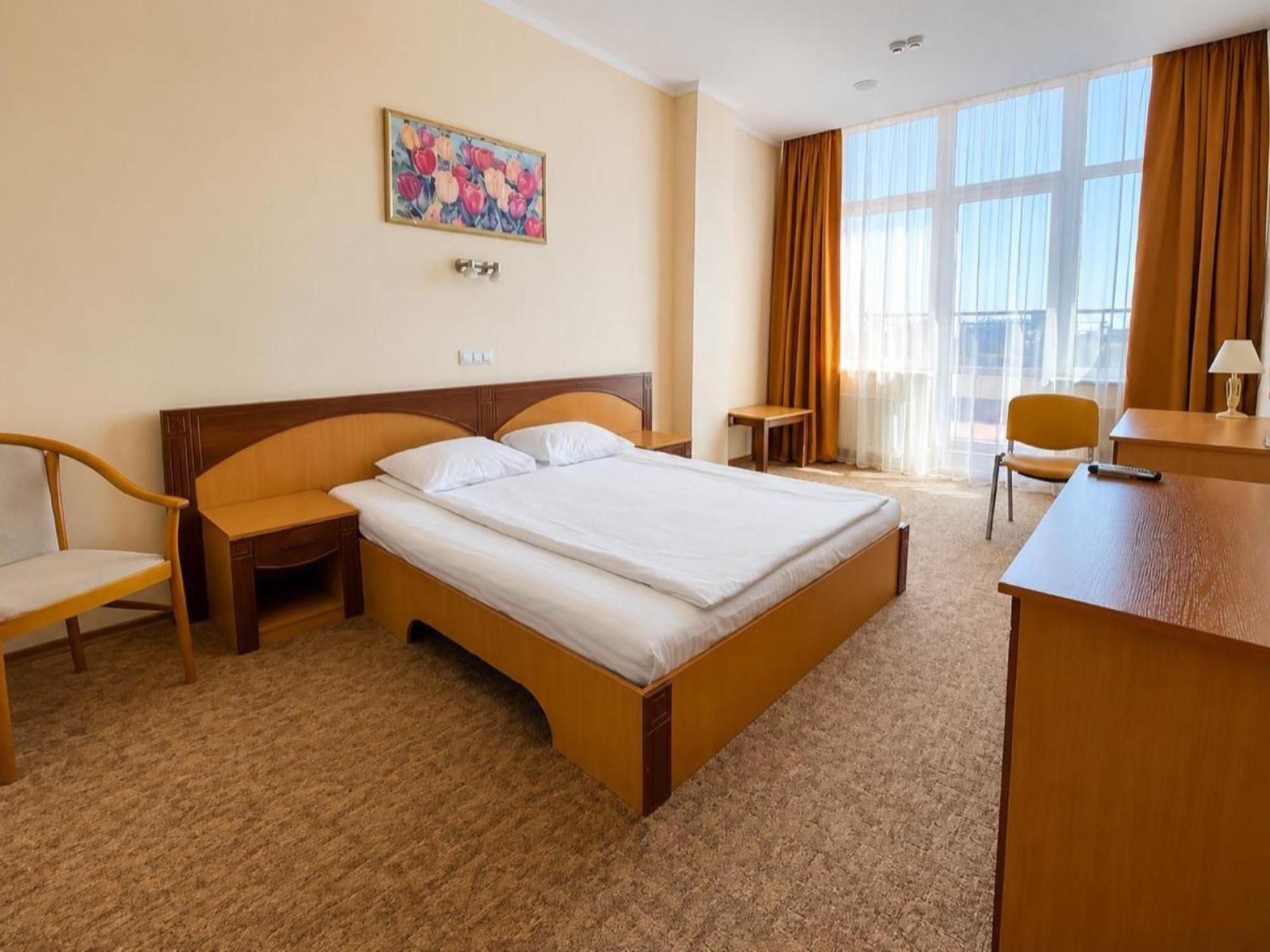 Superior Double or Twin Room City View